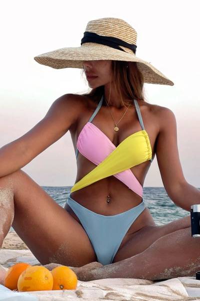 Enterizo color bock cutout