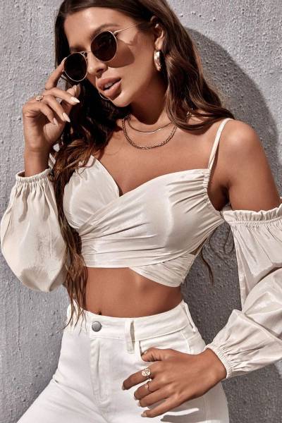 Blusa cold shoulder wrap